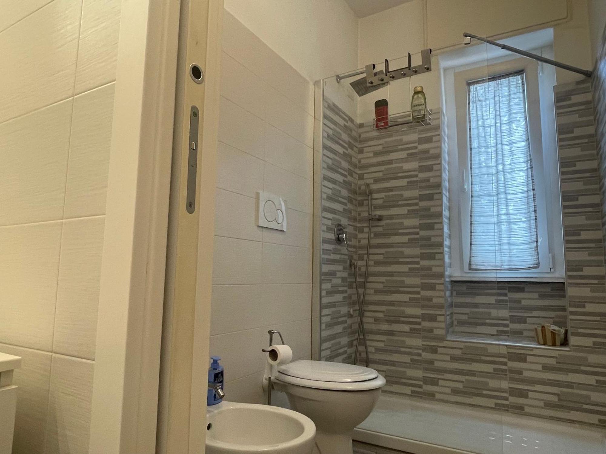 Gardone Apartment - Ampio Appartamento Con 2 Camere Da Letto - Comodo Per Duomo! Milão Exterior foto